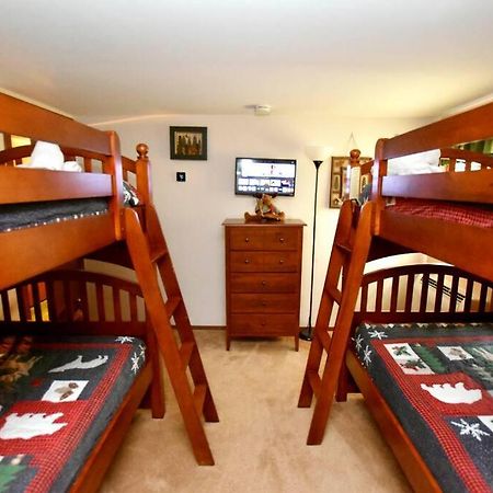 Crescent Lake 3-Bedroom Vacation Home Steps To Camelback Ski Area Ski-In Ski-Out מראה חיצוני תמונה