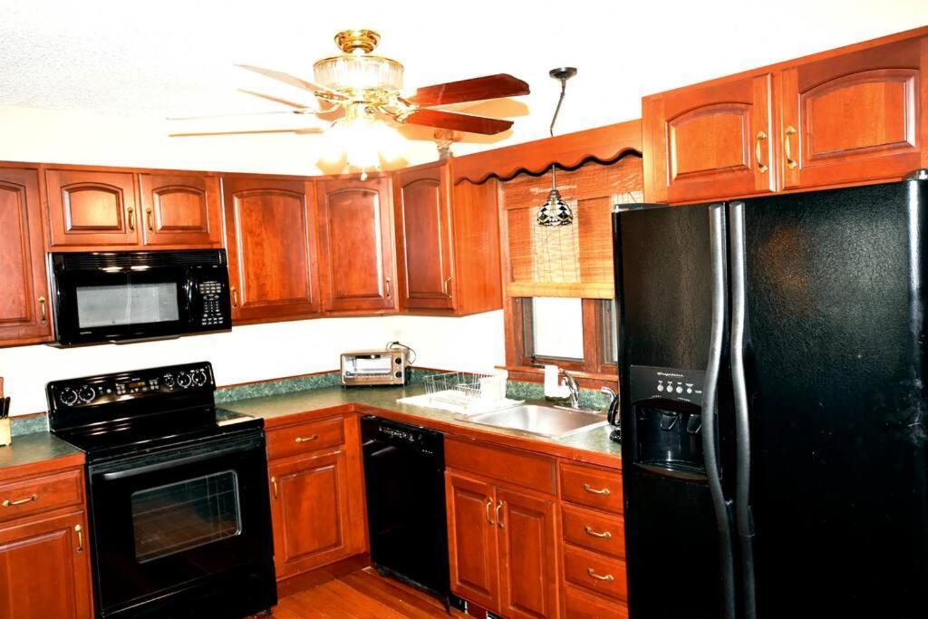 Crescent Lake 3-Bedroom Vacation Home Steps To Camelback Ski Area Ski-In Ski-Out מראה חיצוני תמונה