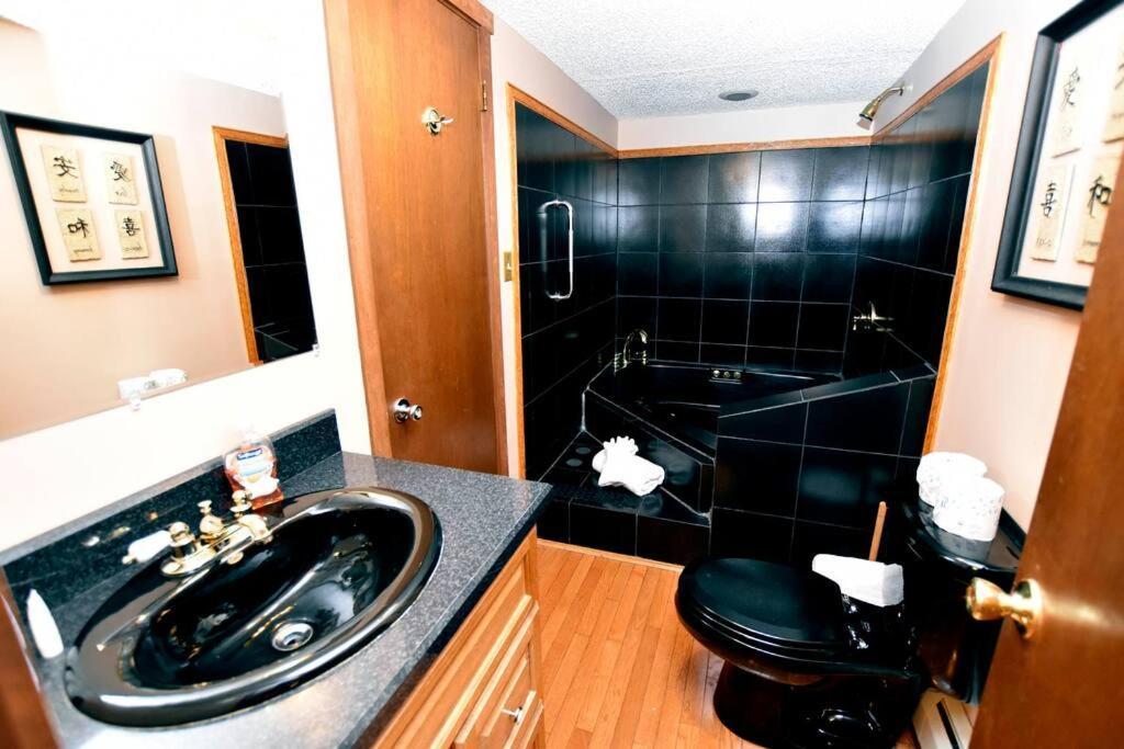 Crescent Lake 3-Bedroom Vacation Home Steps To Camelback Ski Area Ski-In Ski-Out מראה חיצוני תמונה