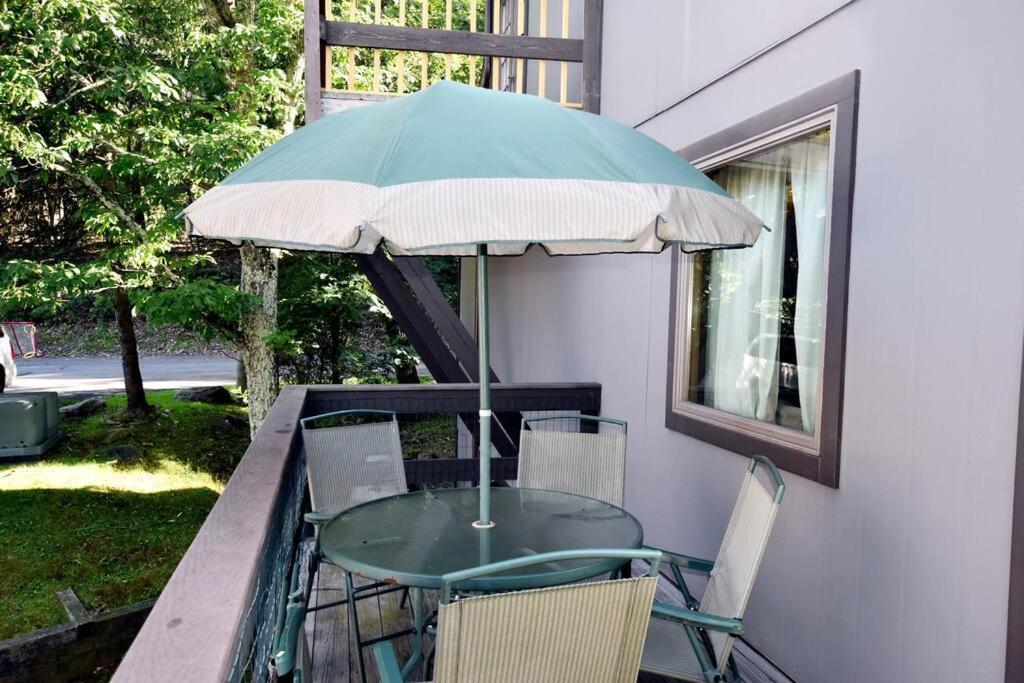 Crescent Lake 3-Bedroom Vacation Home Steps To Camelback Ski Area Ski-In Ski-Out מראה חיצוני תמונה